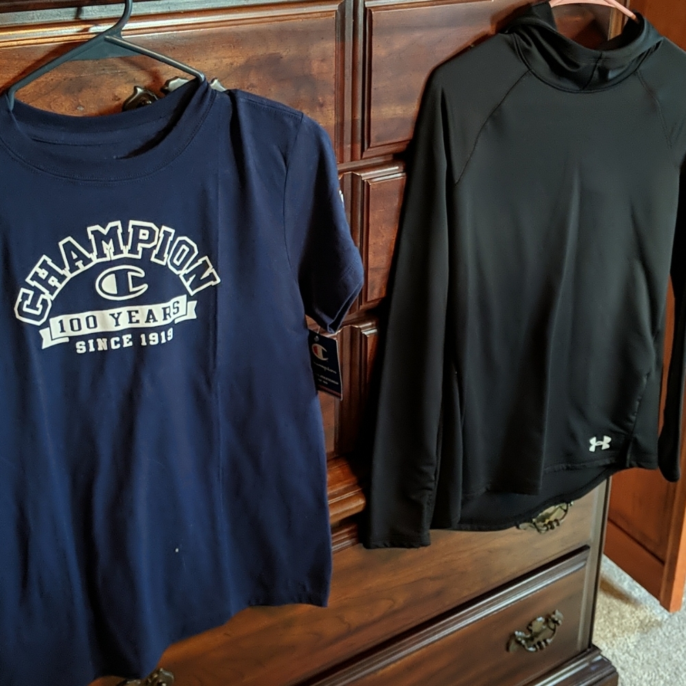 2 shirts Under Armour cold gear & Champion